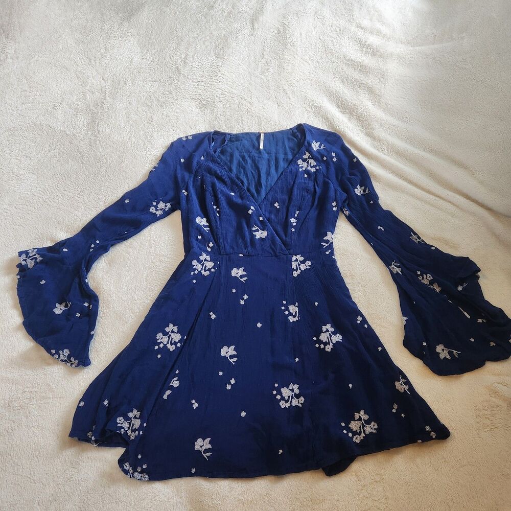 Free People Jasmine Embroidered Mini Dress – Marine Blue, Size 6 (EUC)